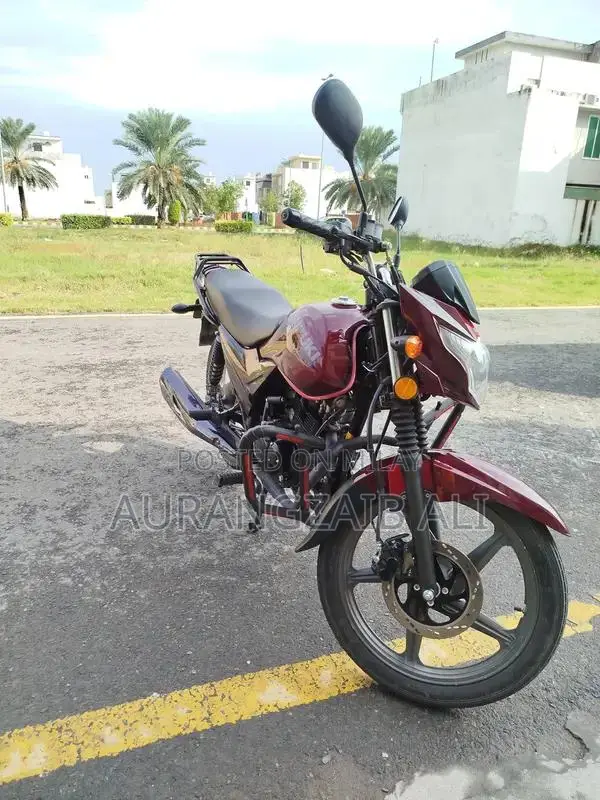 Suzuki GR150 Motorcycle - Excellent Condition