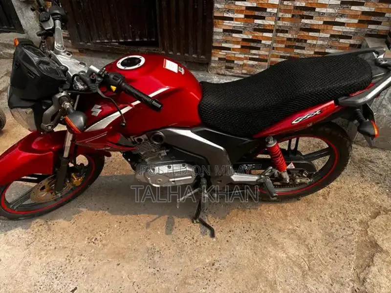 Suzuki GSX 125 Motorcycle - Well-Maintained Sport Bike