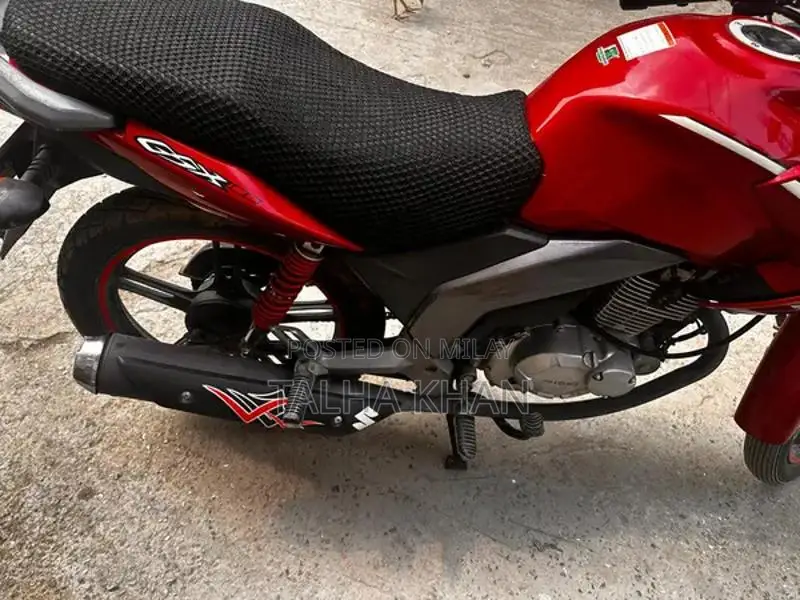 Suzuki GSX 125 Motorcycle - Well-Maintained Sport Bike