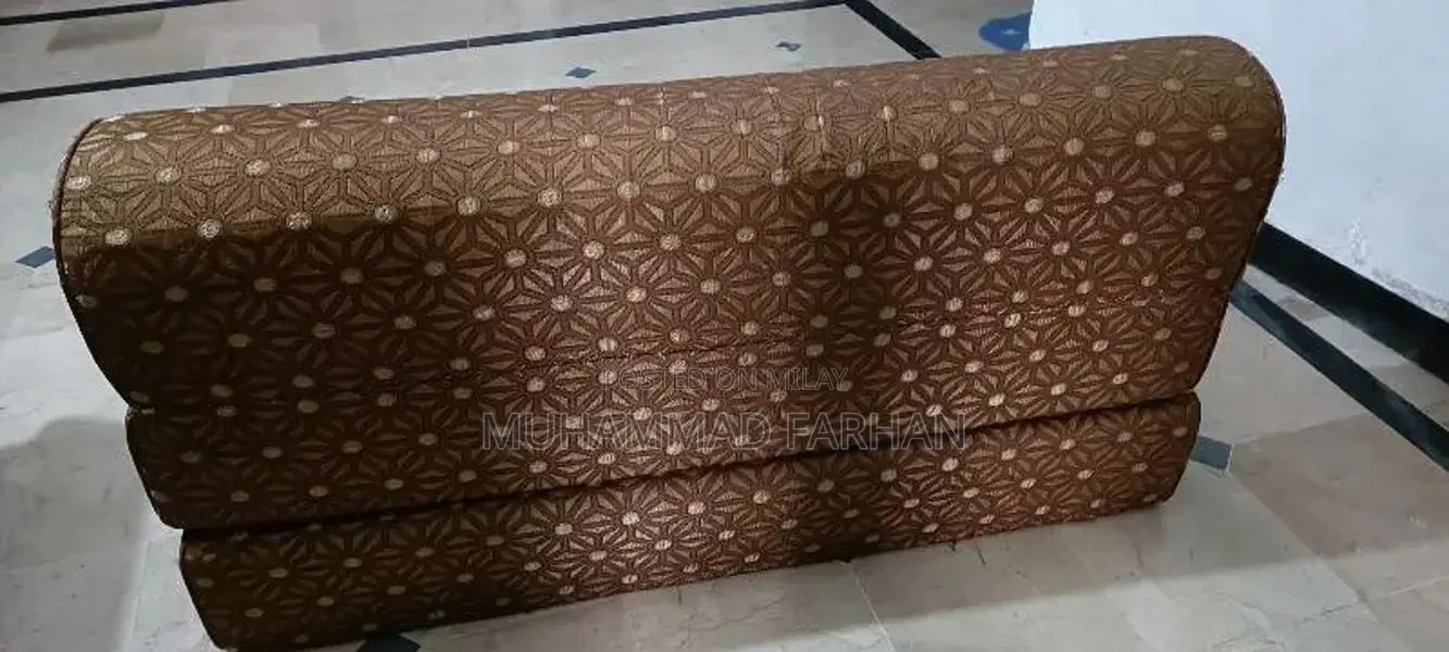 Convertible Sofa Bed for Home and Guest Spaces