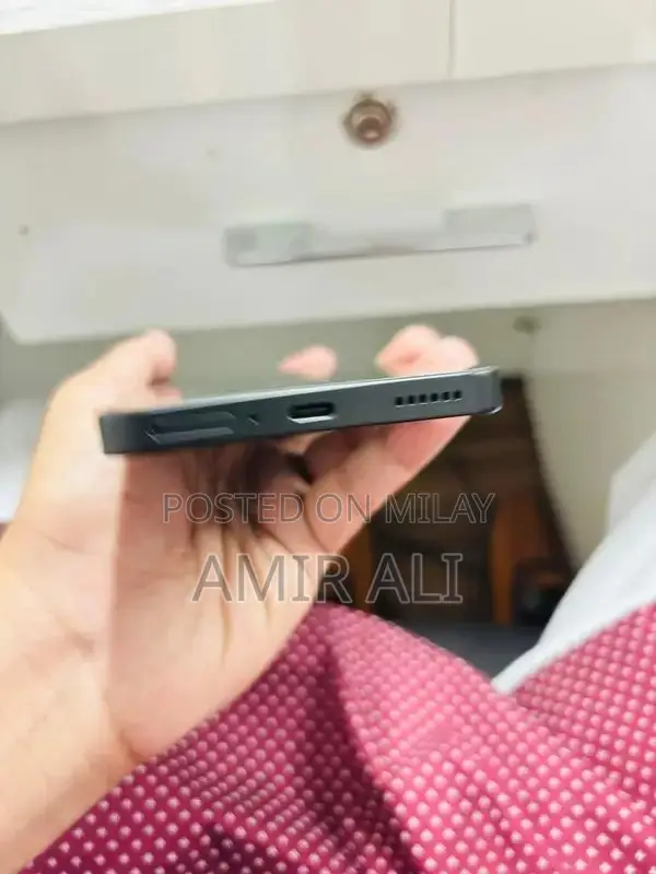 Nothing 3a Smartphone: 6.7" 120Hz AMOLED, Snapdragon 8s Gen 3