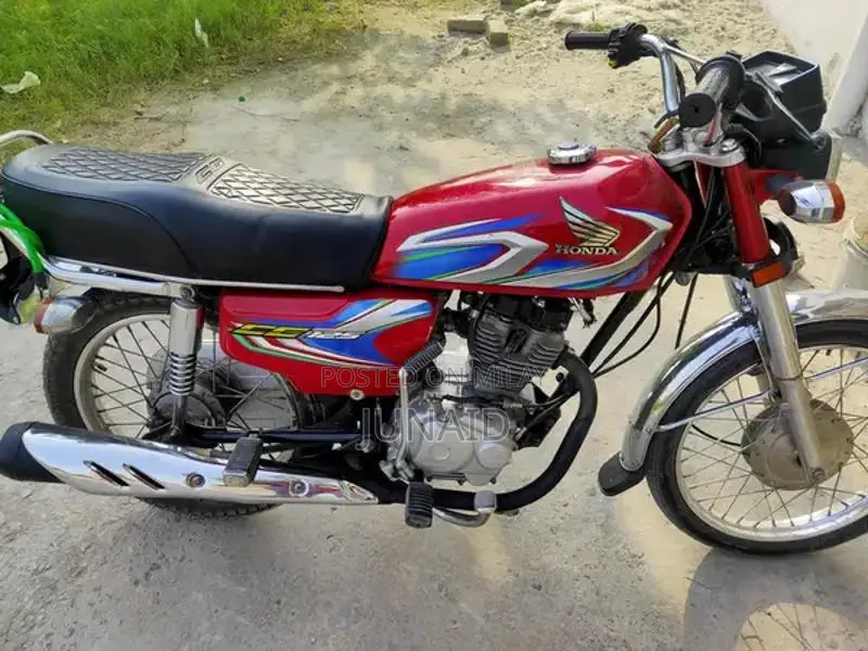 Honda 125cc Motorcycle - 2022 Model Compact Urban Commuter