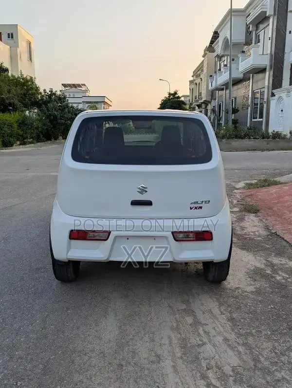Suzuki Alto VXR Compact Hatchback