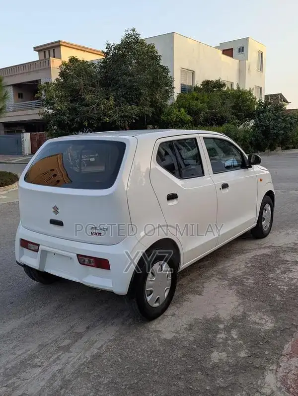 Suzuki Alto VXR Compact Hatchback