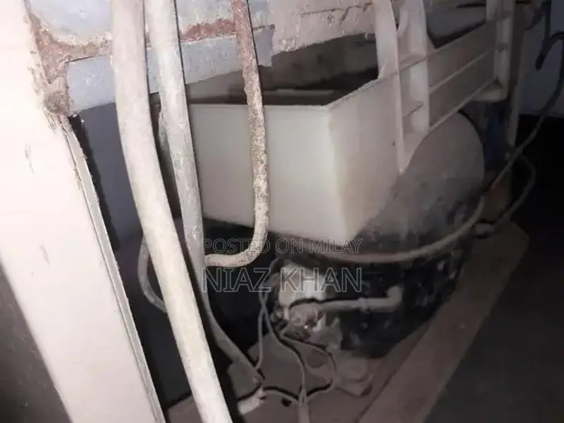 Compact Humidifier with Aroma Diffusion and Multiple Features