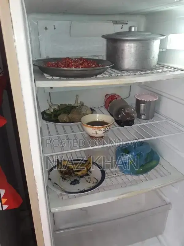 Compact Humidifier with Aroma Diffusion and Multiple Features