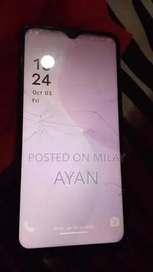 Photo - Budget Smartphone with Dual Camera and Compact Design