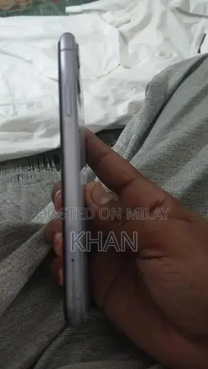 iPhone 11 64GB Smartphone - Very Good Condition