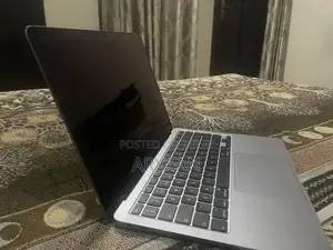 Apple MacBook Air Laptop with iCloud Unlock