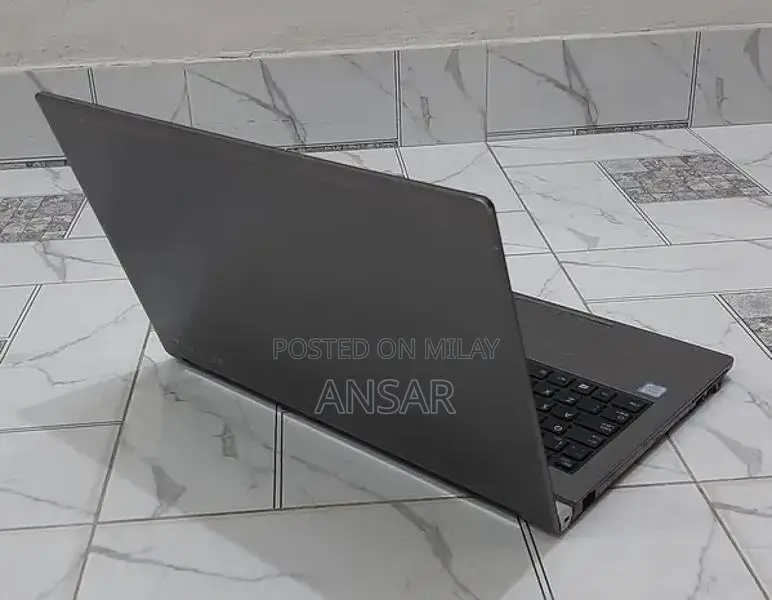 Toshiba Laptop i5 6th Gen 8GB RAM 128GB NVMe 15.6" Screen