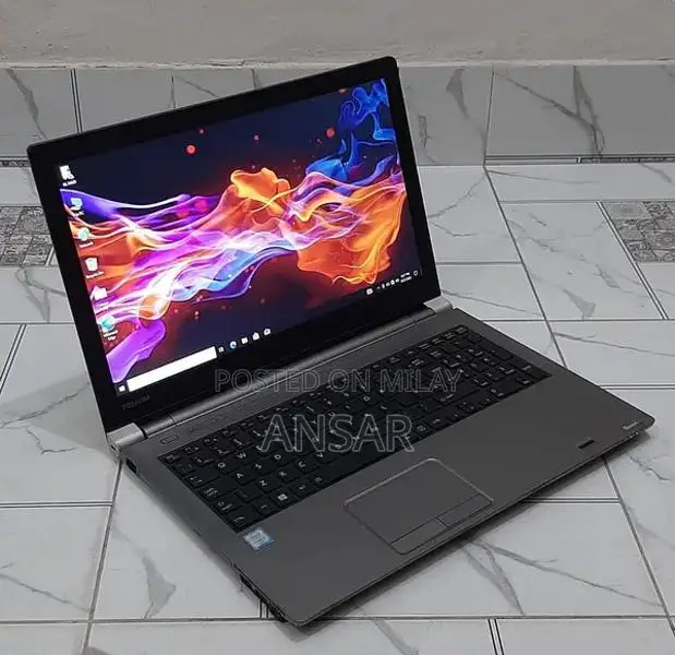 Toshiba Laptop i5 6th Gen 8GB RAM 128GB NVMe 15.6" Screen