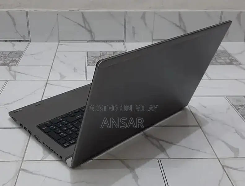 Toshiba Laptop i5 6th Gen 8GB RAM 128GB NVMe 15.6" Screen