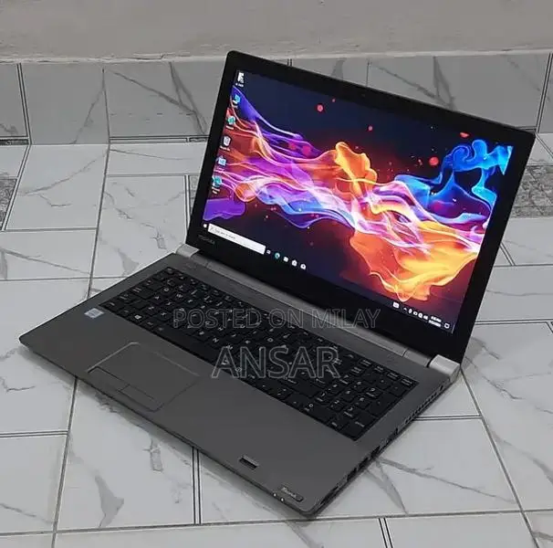 Toshiba Laptop i5 6th Gen 8GB RAM 128GB NVMe 15.6" Screen