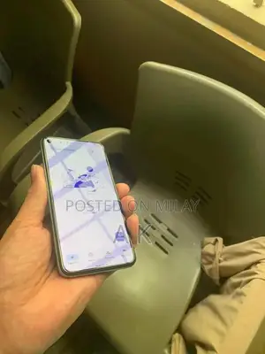 Google Pixel 5 Flagship Smartphone with High-Performance Camera