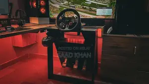 Photo - Logitech G29 Racing Wheel Complete Sim Racing Setup