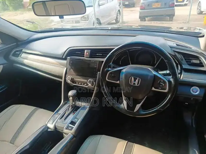 Honda Civic VTi Oriel Prosmatec UG Sedan 2020