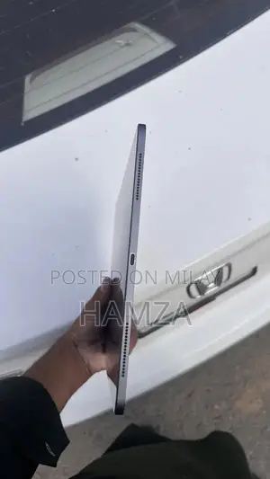 Apple iPad Pro 4th Gen 12.9-inch Tablet