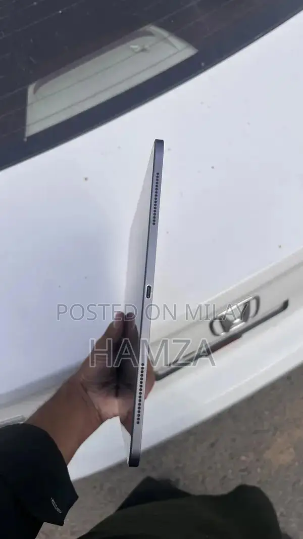 Apple iPad Pro 4th Gen 12.9-inch Tablet