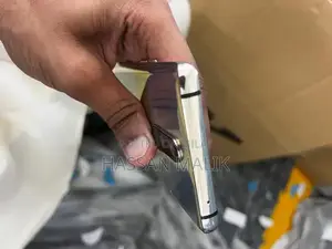 OnePlus 8 Smartphone with Dual SIM and Display Fingerprint