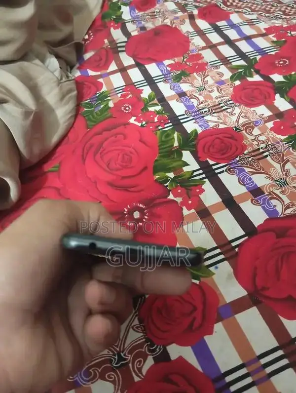 Reno 5 Smartphone with Front Fingerprint Sensor