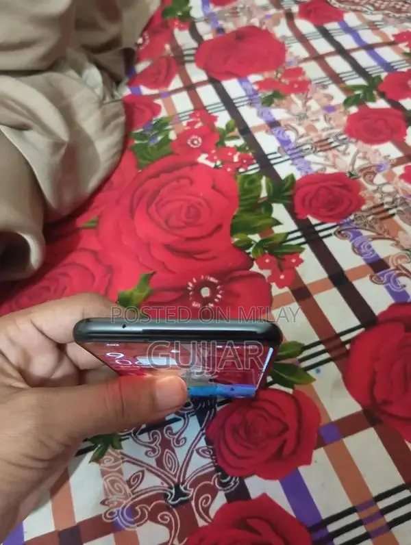 Reno 5 Smartphone with Front Fingerprint Sensor