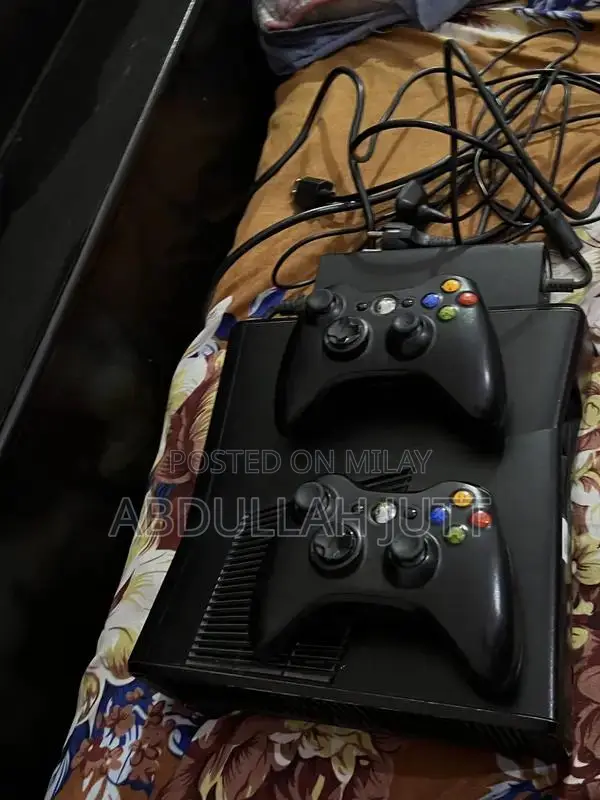 Xbox 360 Slim 250GB Gaming Console with Wireless Controllers