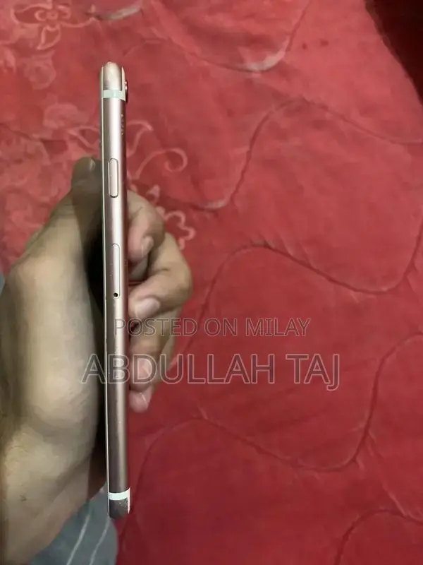 Used iPhone 6s 32GB Smartphone with Panel Issue