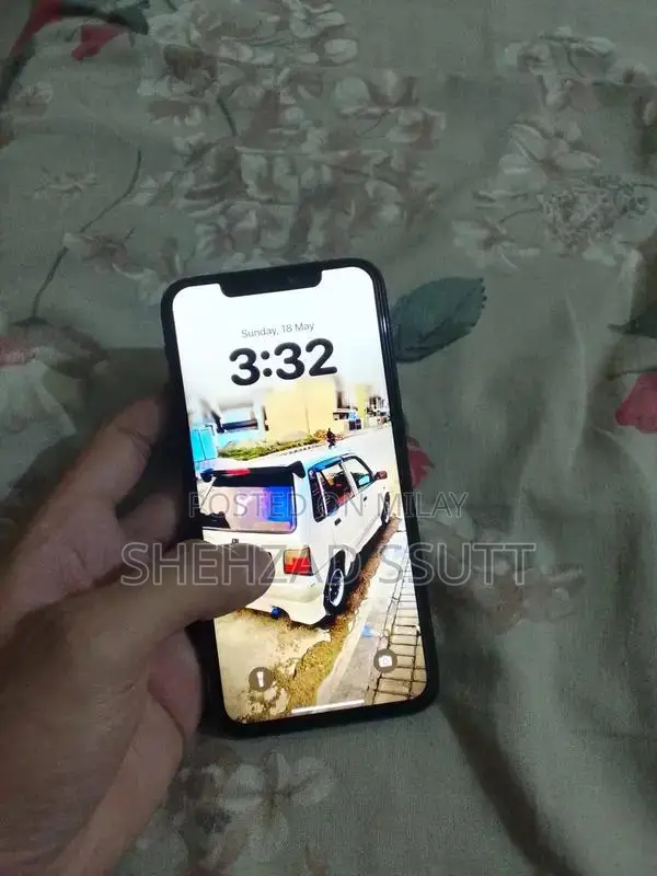 High-Performance Mobile Device with Advanced Features