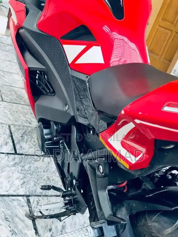 Replica Heavy Motorcycle with Powerful Engine