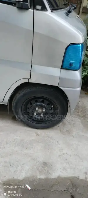 Japanese Van with Original Condition and Features