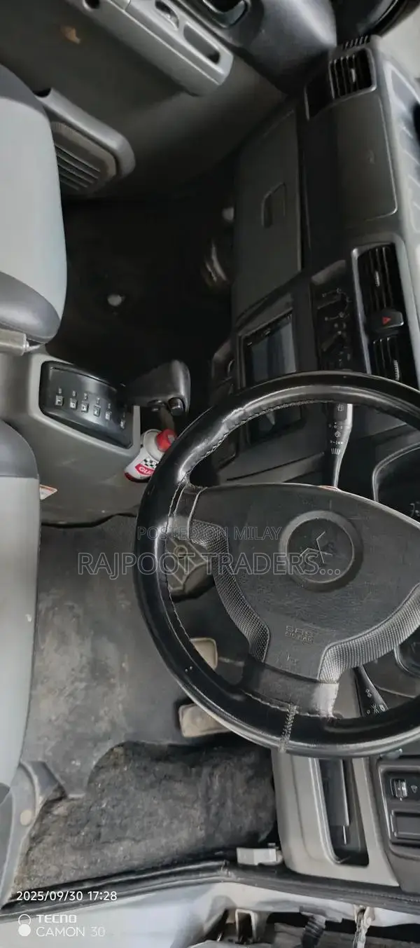 Japanese Van with Original Condition and Features