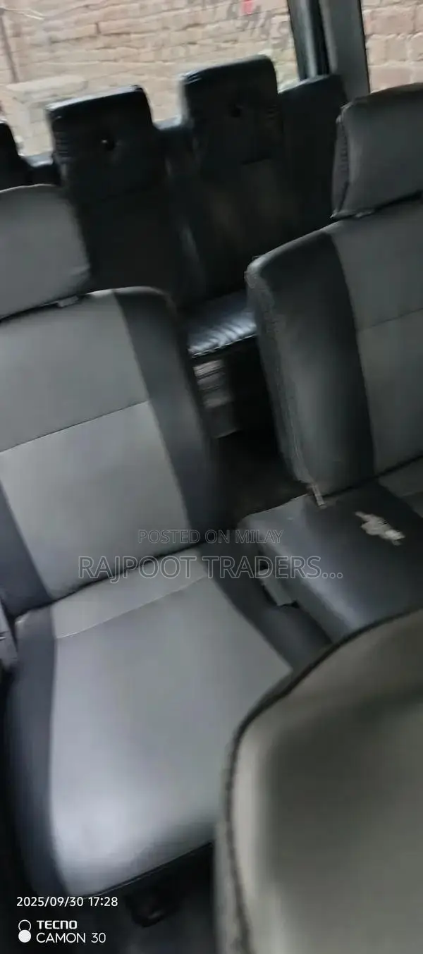 Japanese Van with Original Condition and Features