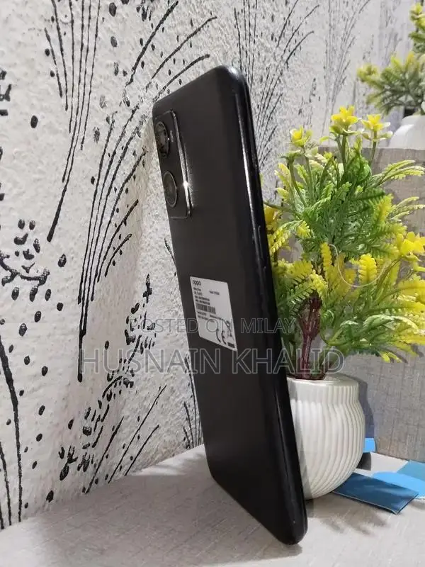 High-Performance Mid-Range Smartphone with Large Battery