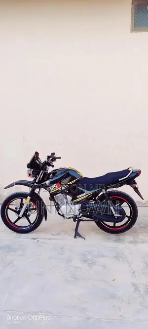 Photo - Yamaha YBR 125G Motorcycle - Reliable Single Cylinder Bike