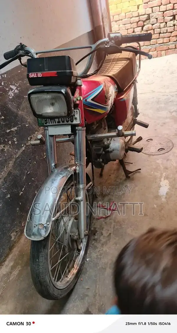 Honda CG 125cc 2018 Motorcycle Single Cylinder Bike