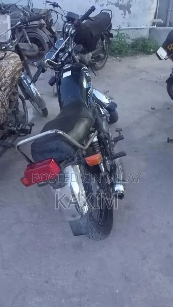 Suzuki 150 Motorcycle - Family-Friendly Bike from 2008