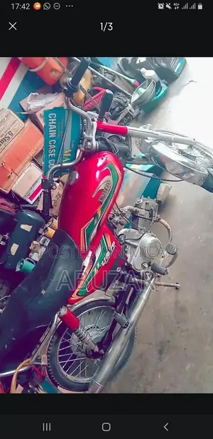 Photo - United Airlines 70-Seat Aircraft Company Letter Certificate