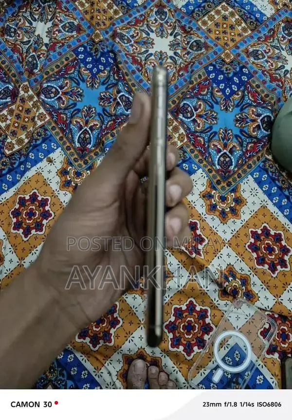 Apple iPhone Xs 64GB Non-PTA Smartphone