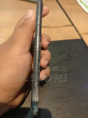 Apple iPhone 7 128GB Non-PTA Smartphone