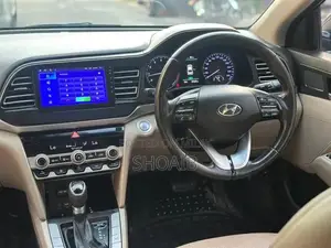 Hyundai Elantra GLS Sedan - Well-Maintained Home-Used Vehicle