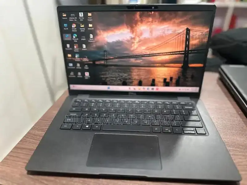 Dell 7410 Touch Laptop - 10th Gen Intel i7 with Touchscreen