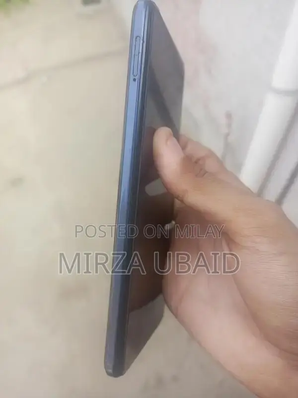 Tecno Coman 18T Smartphone - 4GB RAM 128GB Storage