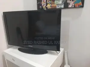 Photo - Samsung 28-Inch LCD Display Monitor - Vintage Condition