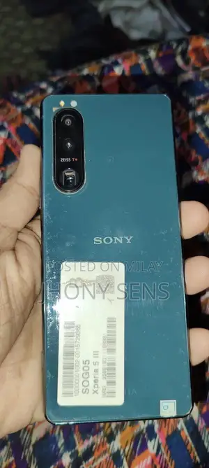 Professional Cinematic Smartphone with Gaming Performance