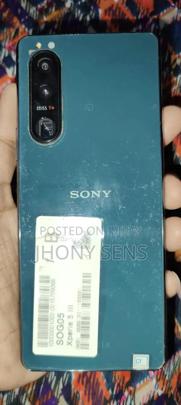 Professional Cinematic Smartphone with Gaming Performance