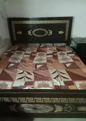 Photo - Complete Full Bed Set with Multiple Furniture Components