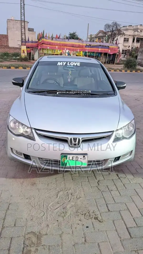 2009 Honda Civic Reborn: Automatic, Full Options, Excellent Condition