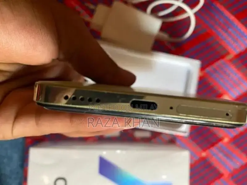 Vivo Y100 Smartphone 8GB RAM 256GB Storage