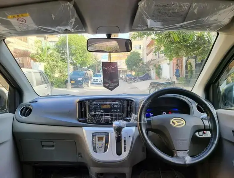 Daihatsu Mira G Push Compact Hatchback