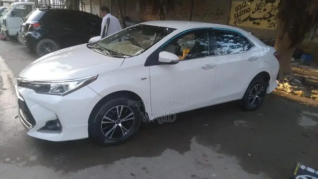 Toyota Corolla GLI Sedan - Low Mileage Well-Maintained Vehicle